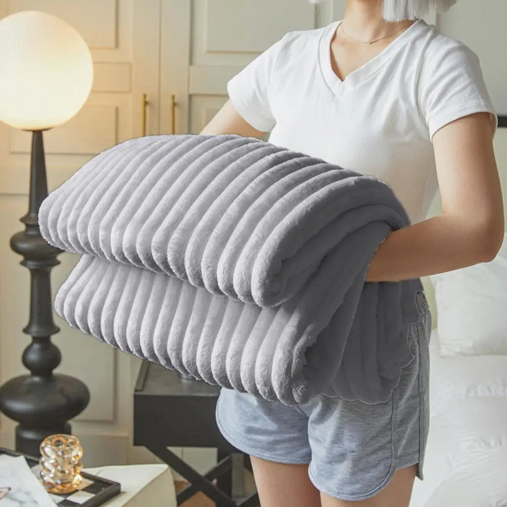 Double-Sided Fleece Blanket Luxurious Throw Blanket Cozy Double-Sided Plush Striped Flannel Blanket for Home Travel for Office
